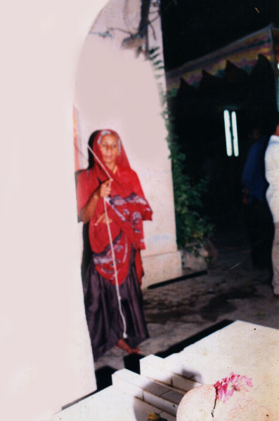 https://www.shradhanjali.com/images/not_found.jpg