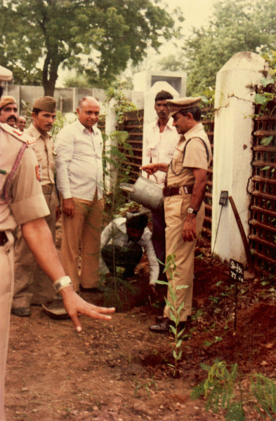 https://www.shradhanjali.com/images/not_found.jpg