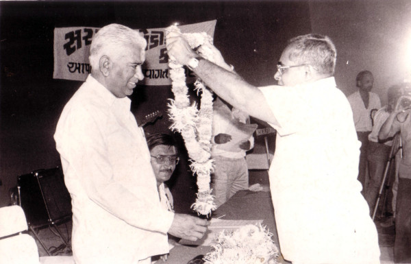 https://www.shradhanjali.com/images/not_found.jpg