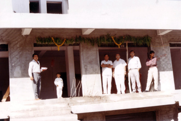 https://www.shradhanjali.com/images/not_found.jpg