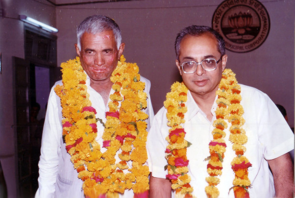 https://www.shradhanjali.com/images/not_found.jpg