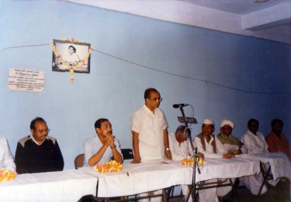 https://www.shradhanjali.com/images/not_found.jpg