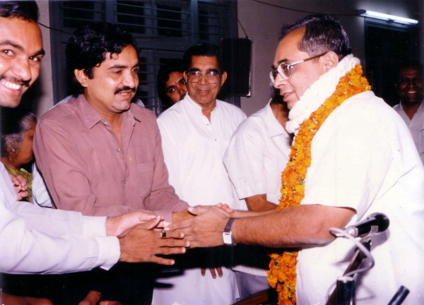 https://www.shradhanjali.com/images/not_found.jpg