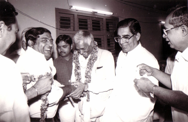 https://www.shradhanjali.com/images/not_found.jpg