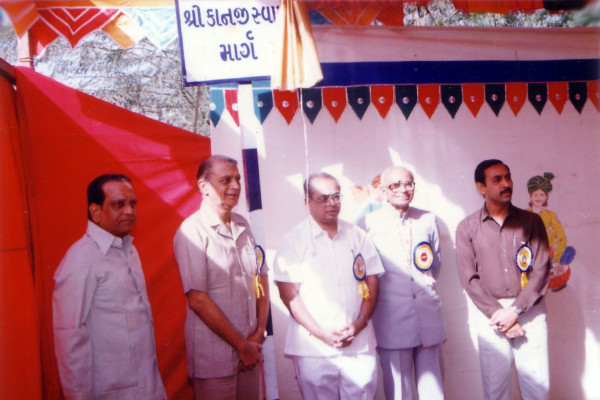 https://www.shradhanjali.com/images/not_found.jpg