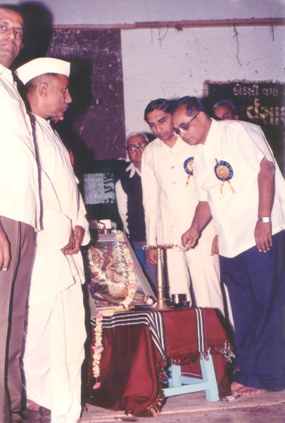 https://www.shradhanjali.com/images/not_found.jpg