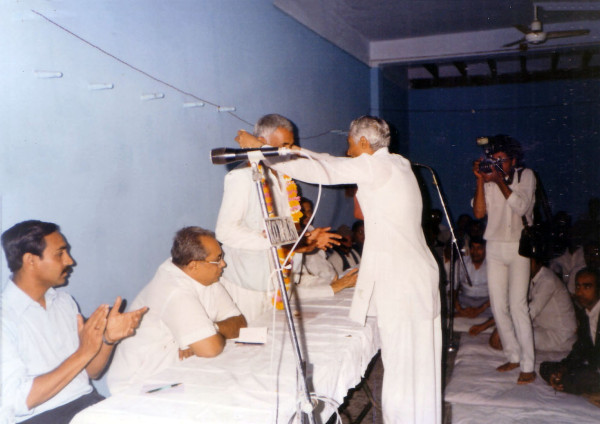 https://www.shradhanjali.com/images/not_found.jpg