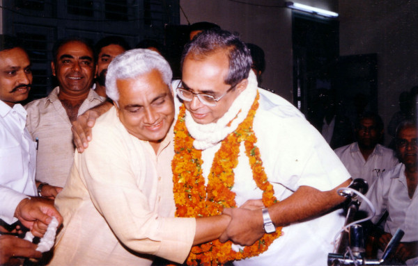 https://www.shradhanjali.com/images/not_found.jpg