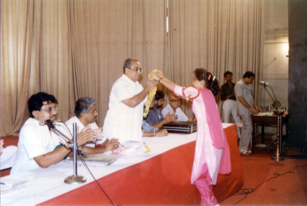 https://www.shradhanjali.com/images/not_found.jpg