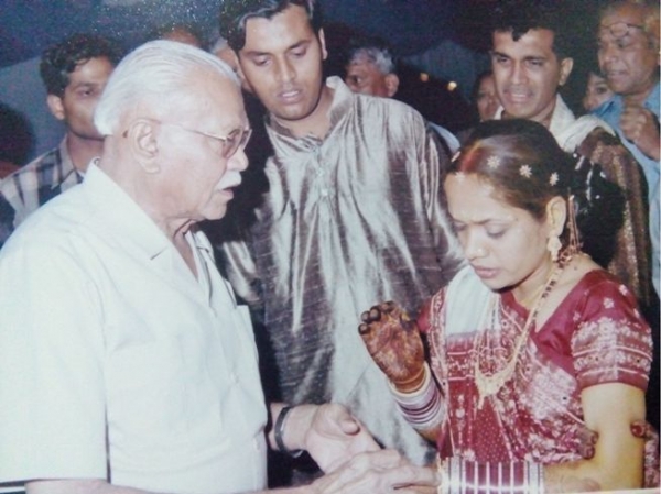 https://www.shradhanjali.com/images/not_found.jpg
